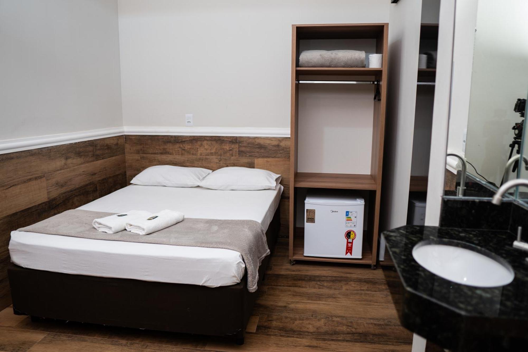 Hotel Nixon Proximo, Rodoviaria, Prefeitura E A Matriz Central Itaí Εξωτερικό φωτογραφία