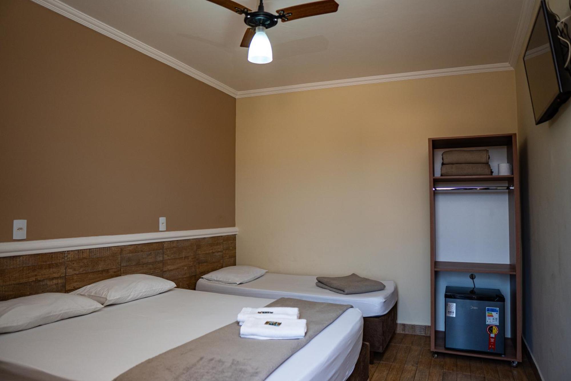 Hotel Nixon Proximo, Rodoviaria, Prefeitura E A Matriz Central Itaí Εξωτερικό φωτογραφία