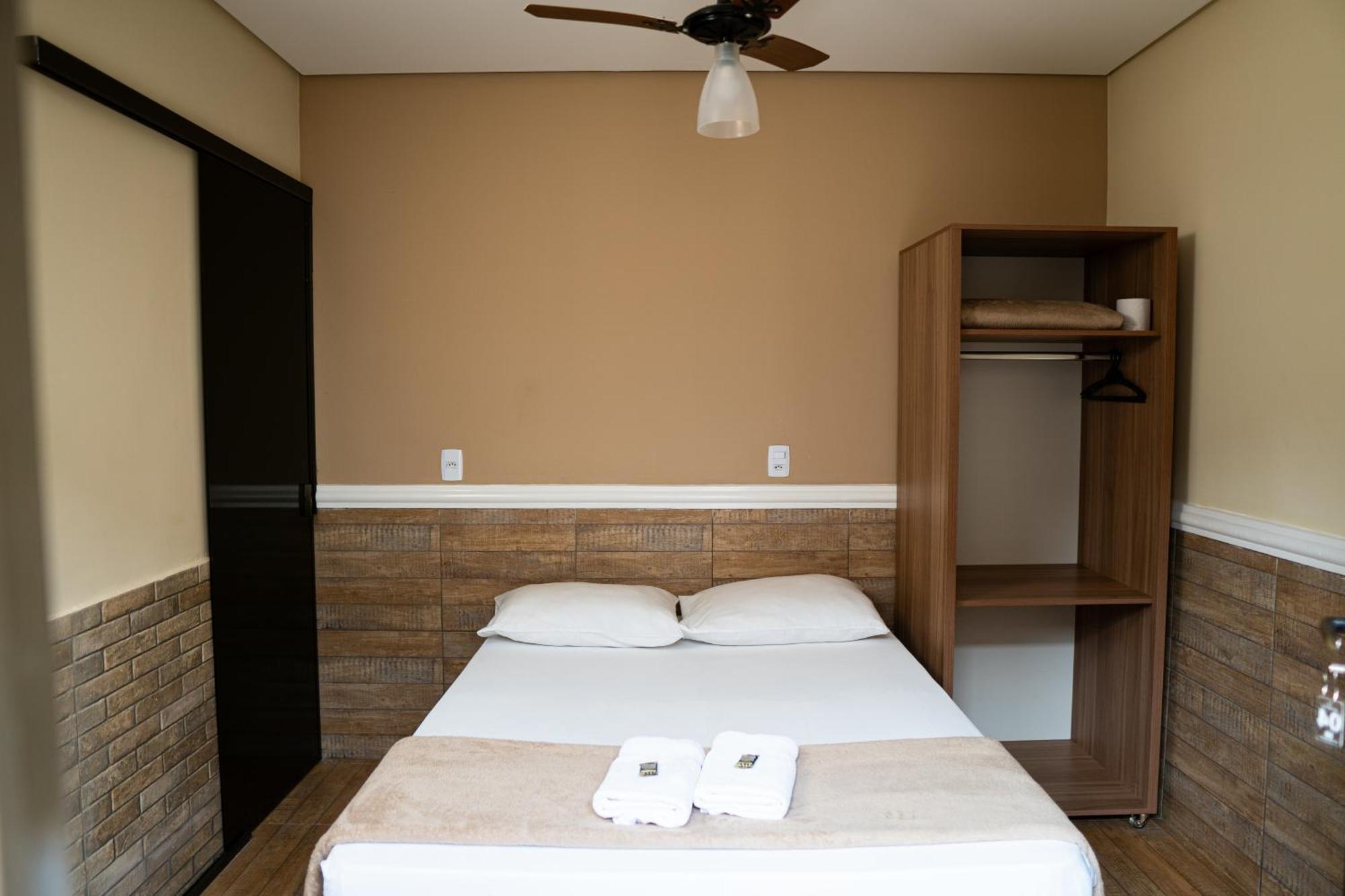 Hotel Nixon Proximo, Rodoviaria, Prefeitura E A Matriz Central Itaí Εξωτερικό φωτογραφία