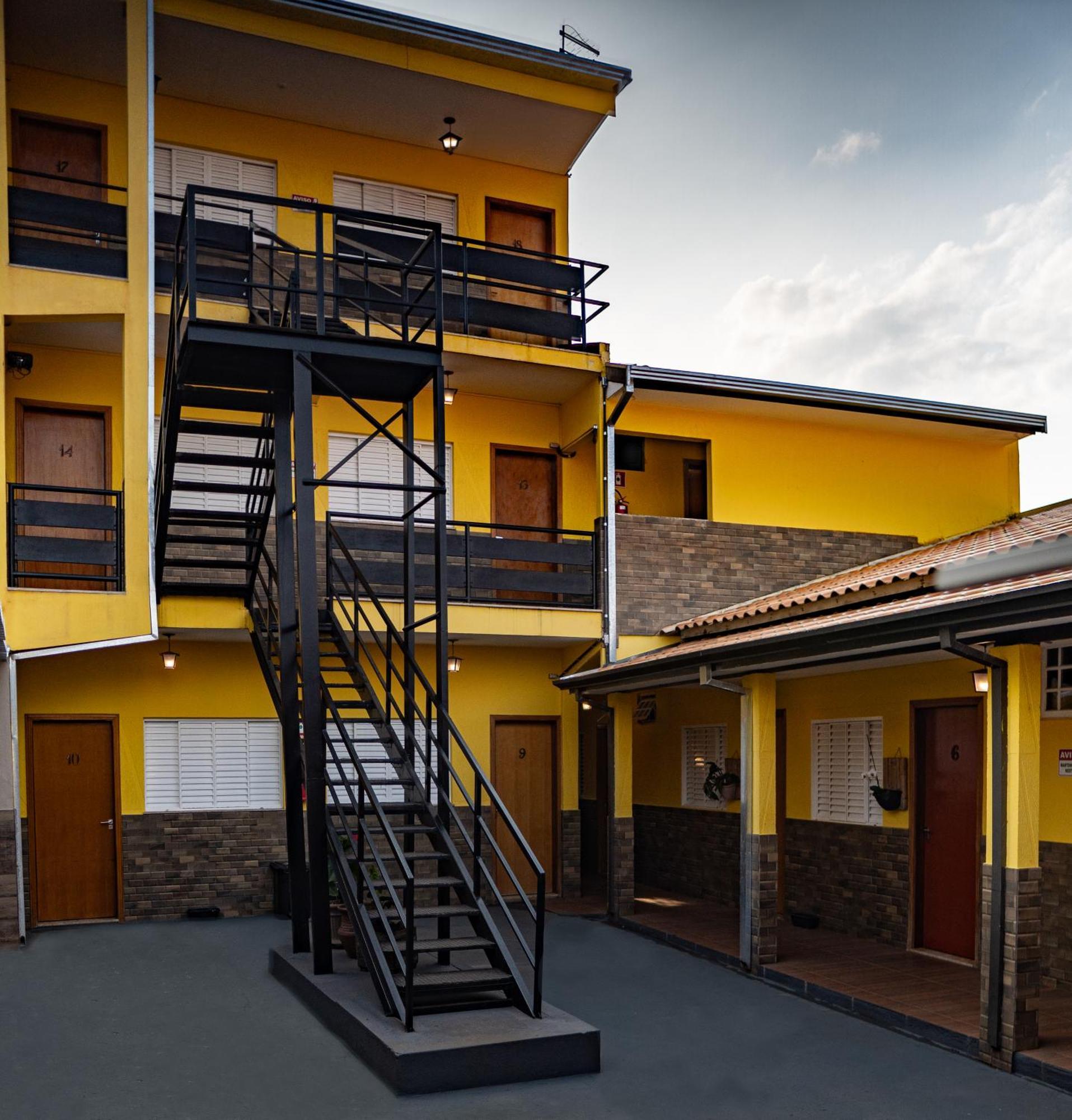 Hotel Nixon Proximo, Rodoviaria, Prefeitura E A Matriz Central Itaí Εξωτερικό φωτογραφία