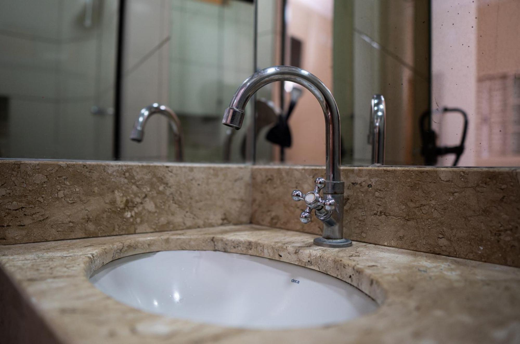 Hotel Nixon Proximo, Rodoviaria, Prefeitura E A Matriz Central Itaí Εξωτερικό φωτογραφία